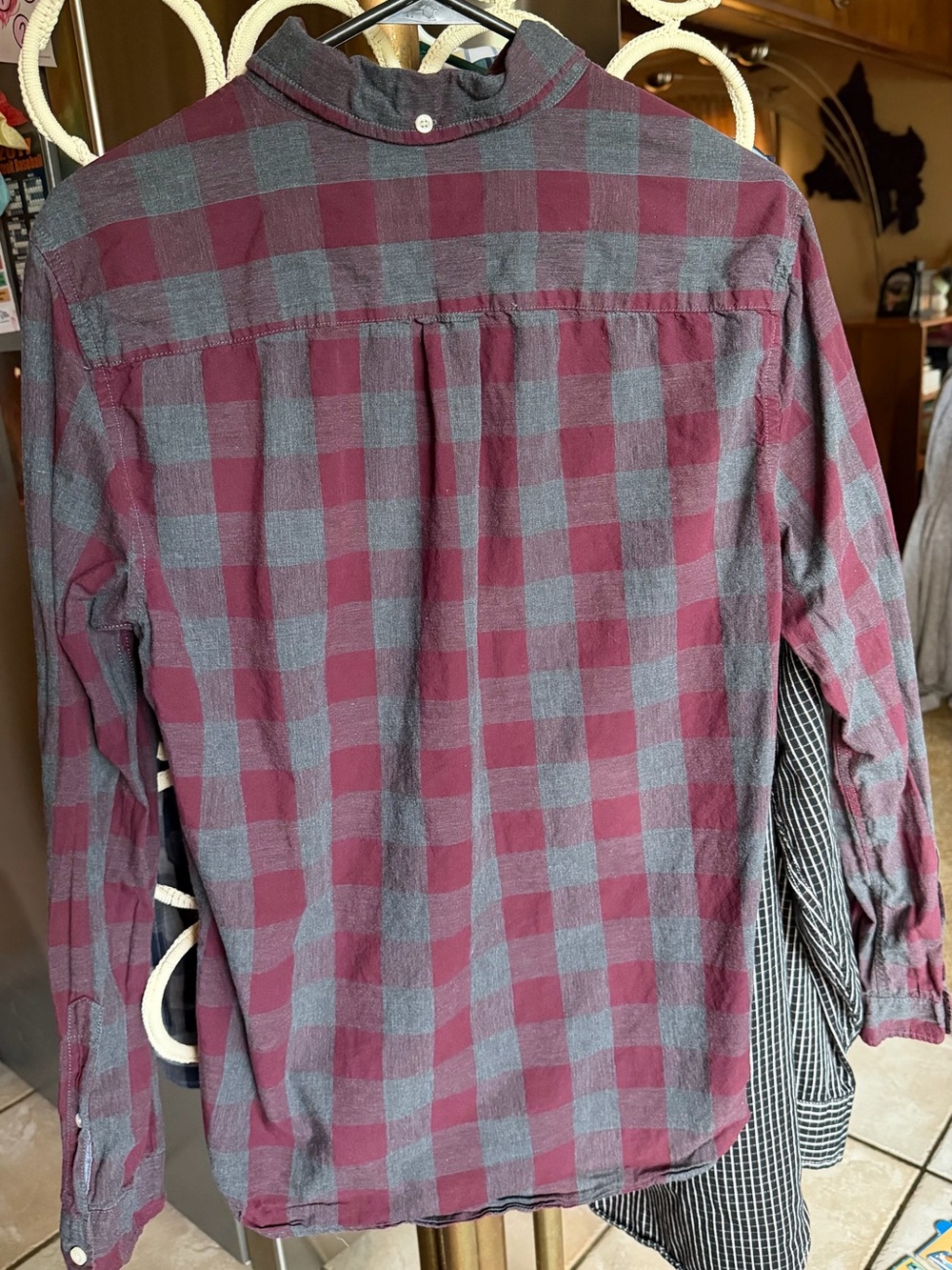 Aeropostale Men's Burgundy and Gray Plaid Button-Down Shirt - Picture 4 of 6